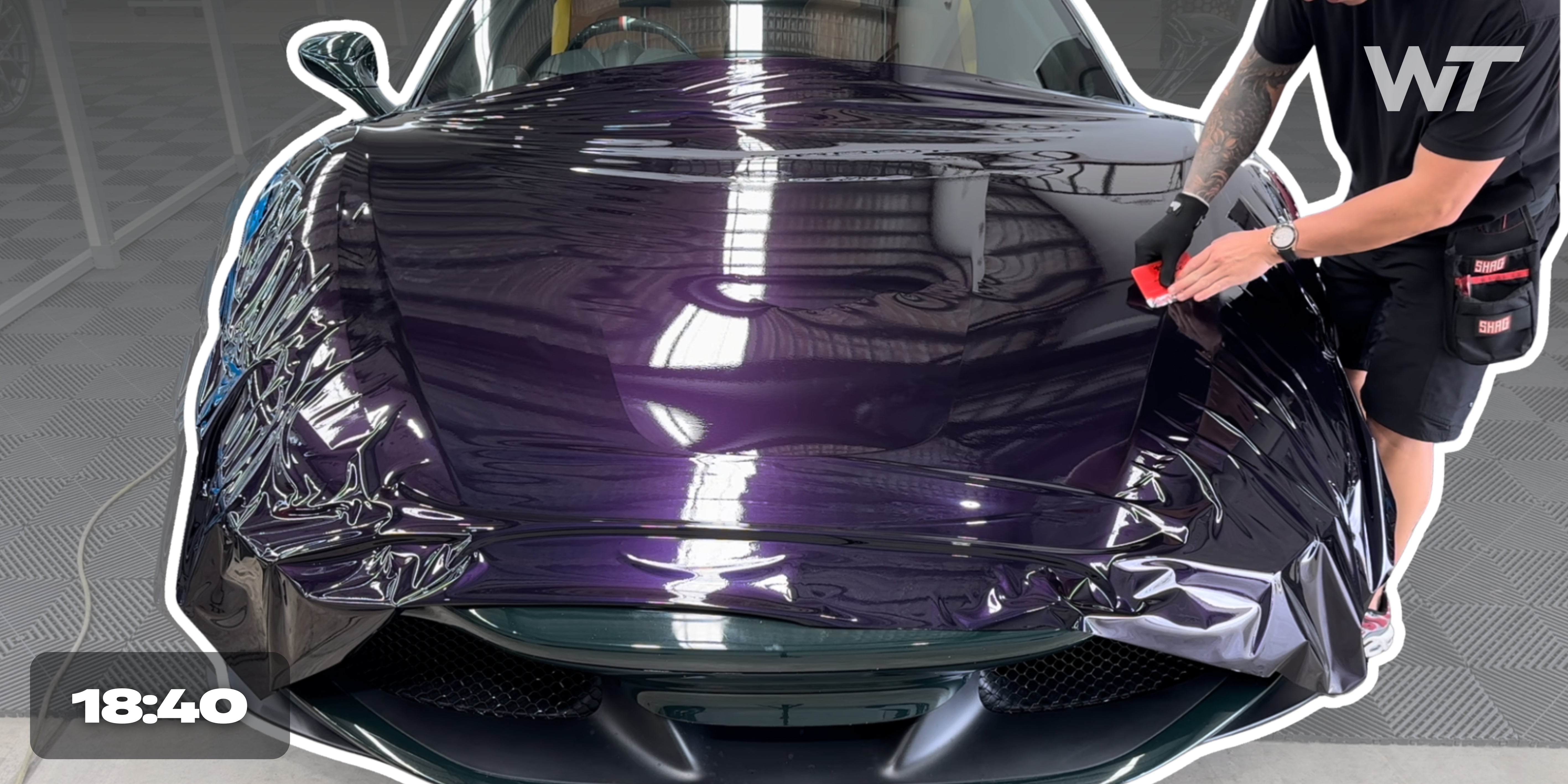 Ferrari F8 - Bonnet Wrap in Vinyl